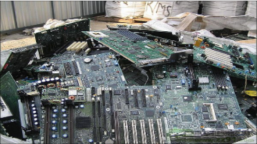 老舊收音機(jī)電子產(chǎn)品銷毀